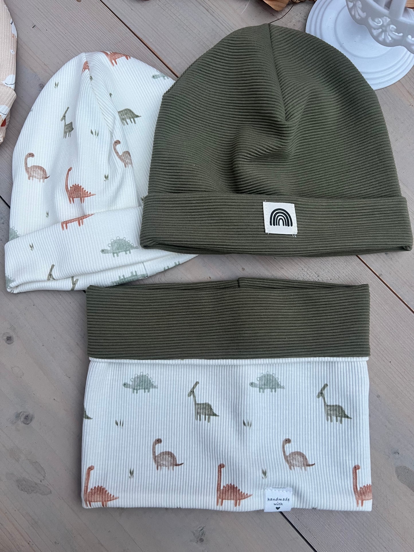 Set Hipsterbeanie und Loop Rippenjersey