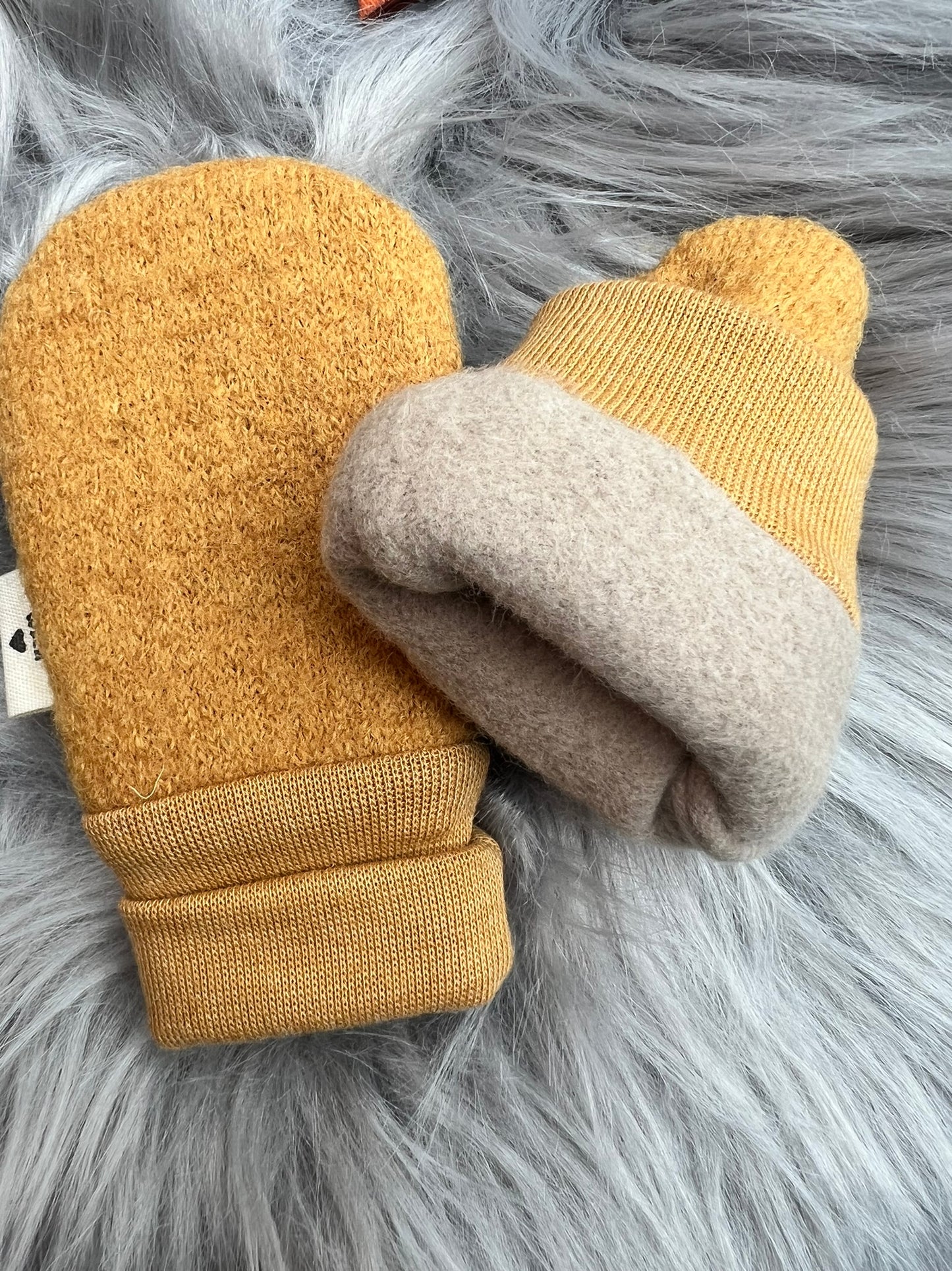 Babyfäustlinge aus Walk, gefüttert