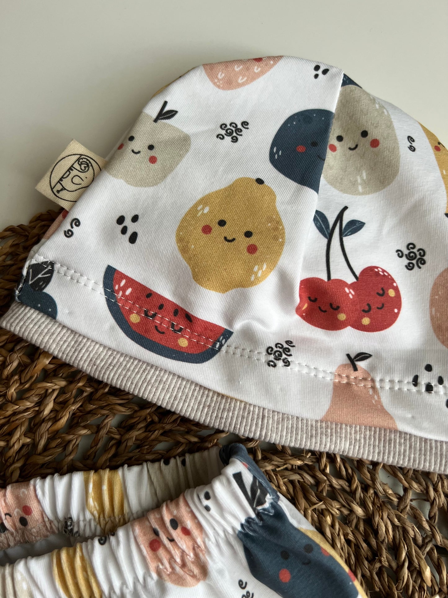 Haremshose und Mütze " süße Früchte"