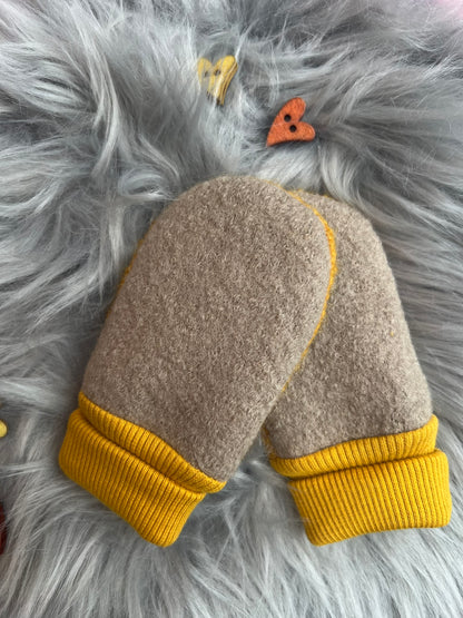 Babyfäustlinge aus Walk, gefüttert