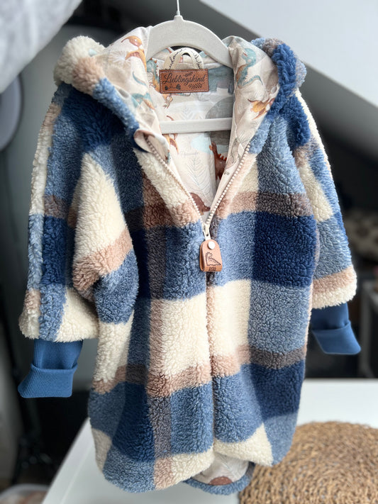 Locker geschnittene Teddyjacke