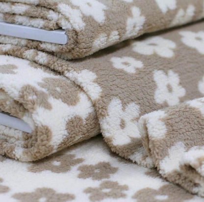 Locker geschnittene Teddyjacke